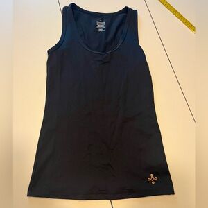 Tommie Copper medium black true to size black tank top